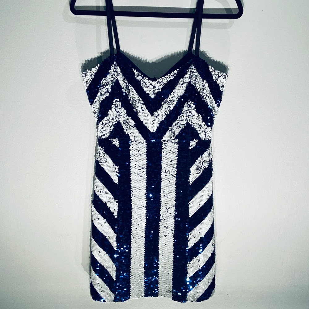 Sexy Sequined Navy/ White Dress**Small $148 - Picture 1 of 6